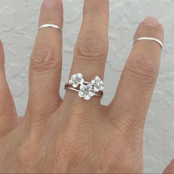 Sterling Silver Satin Plumeria Ring with One CZ, Hawaii Flowers, Floral Jewelry - Picture 1 of 8